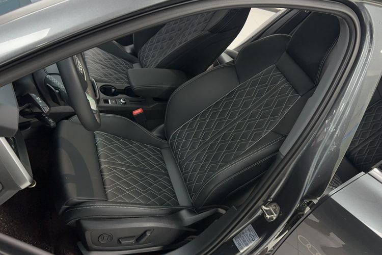 Used Audi A3 2025 A3L Limousine 35TFSI Prestige Edition Left Front Seat