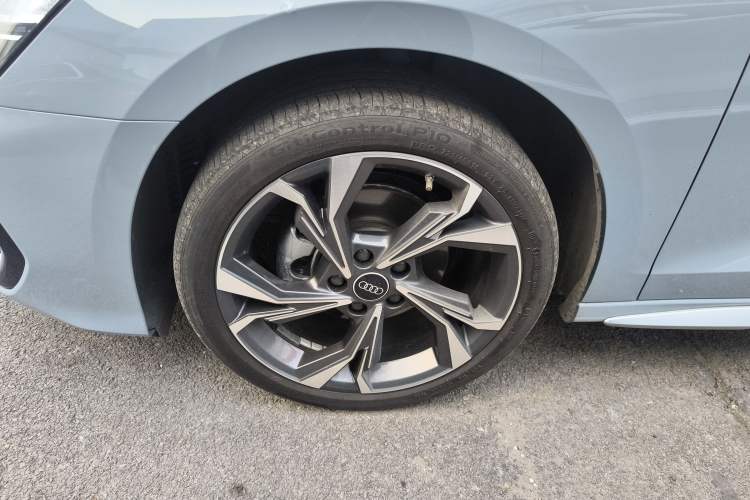 Used Audi A3 2025 Sportback 35TFSI Prestige Edition Left Front Wheel Hub