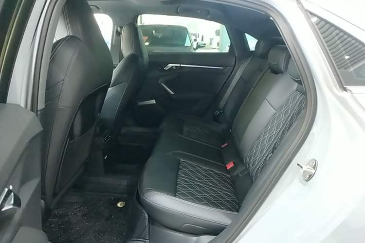 Used Audi A3 2025 A3L Limousine 35TFSI Prestige Edition Left Rear Seat