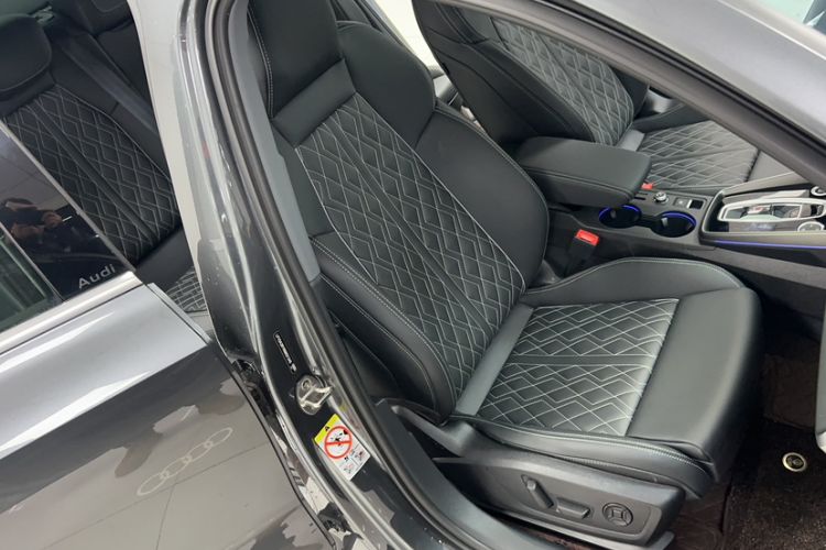 Used Audi A3 2025 A3L Limousine 35TFSI Prestige Edition Right Front Seat
