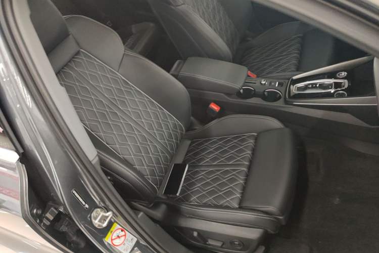 Used Audi A3 2025 A3L Limousine 35TFSI Prestige Edition Right Front Seat