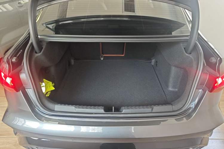 Used Audi A3 2025 A3L Limousine 35TFSI Prestige Edition Trunk