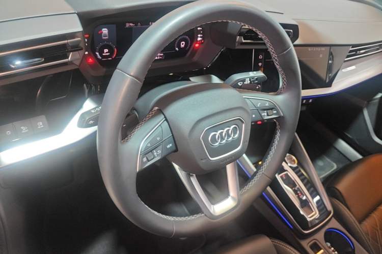 Used Audi A3 2025 A3L Limousine 35TFSI Prestige Edition Center Console