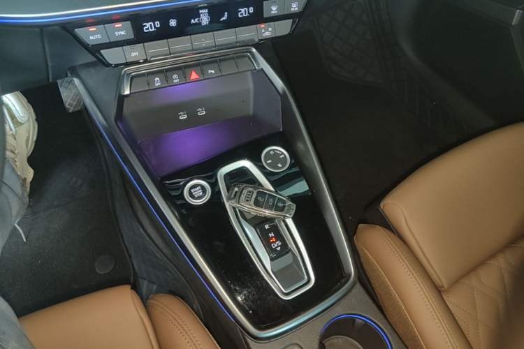 Used Audi A3 2025 A3L Limousine 35TFSI Prestige Edition Gear Lever