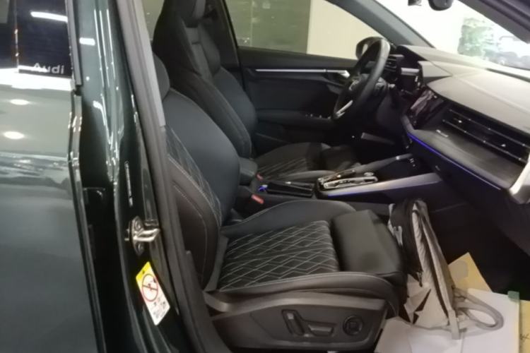 Used Audi A3 2025 A3L Limousine 35TFSI Prestige Edition Right Front Seat