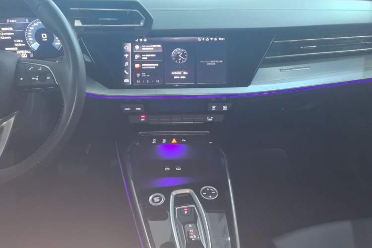 Used Audi A3 2025 A3L Limousine 35TFSI Prestige Edition Audio And AC Panel