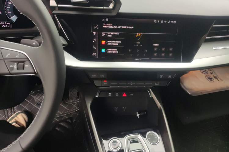 Used Audi A3 2025 A3L Limousine 35TFSI Prestige Edition Audio And AC Panel