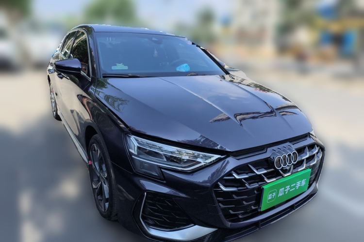 Used Audi A3 2025 Sportback 35TFSI Prestige Edition Front Right 45 Deg