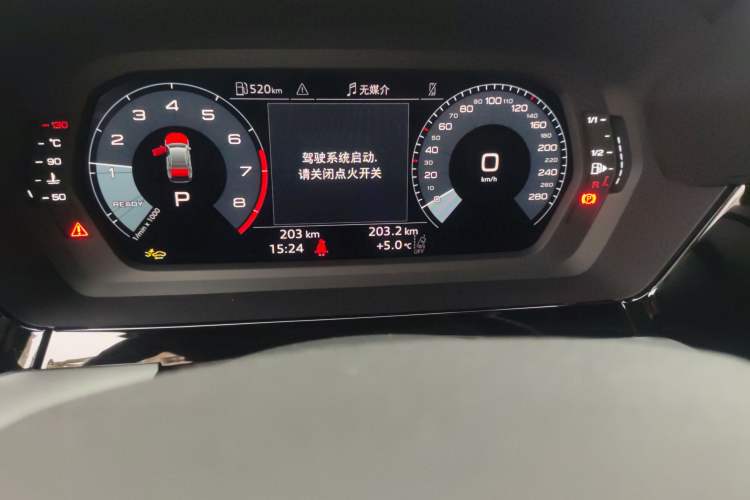 Used Audi A3 2025 A3L Limousine 35TFSI Prestige Edition Odometer Close Up