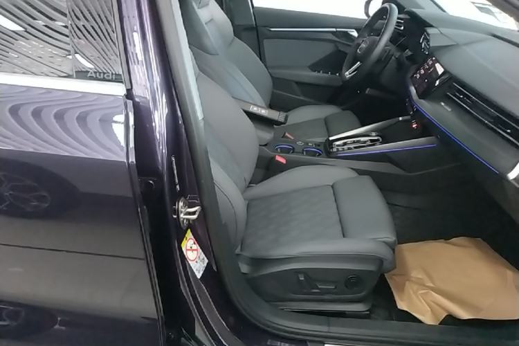 Used Audi A3 2025 A3L Limousine 35TFSI Prestige Edition Right Front Seat