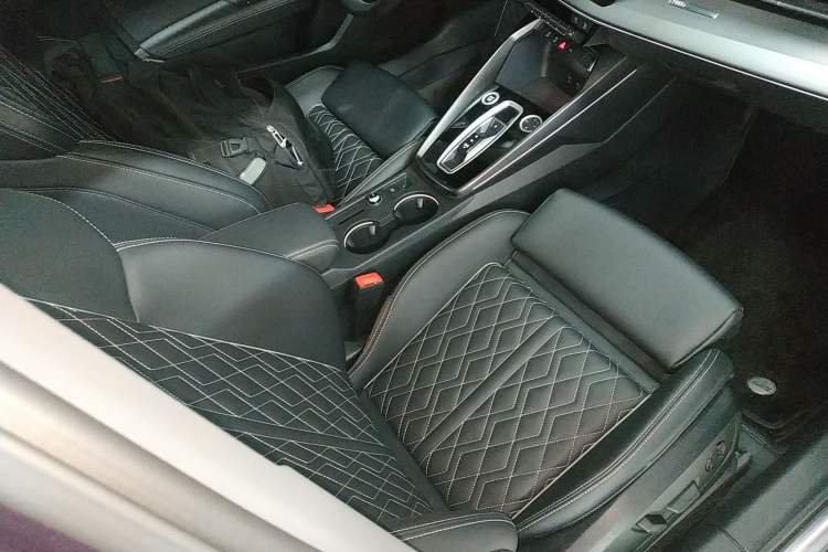 Used Audi A3 2025 Sportback 35TFSI Prestige Edition Right Front Seat
