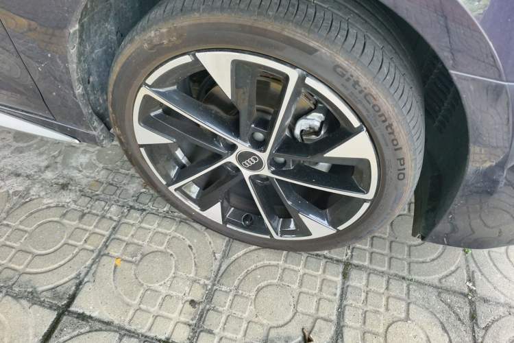 Used Audi A3 2025 A3L Limousine 35TFSI Prestige Edition Right Front Wheel Hub