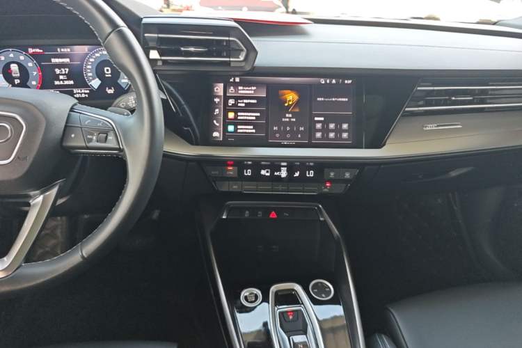Used Audi A3 2025 A3L Limousine 35TFSI Prestige Edition Audio And AC Panel