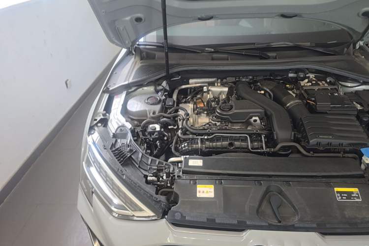 Used Audi A3 2025 A3L Limousine 35TFSI Prestige Edition Engine Bay Right