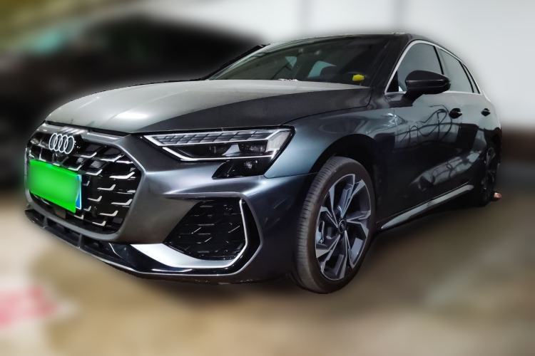Audi A3 2025 Sportback 35TFSI Prestige Edition - Flying Prestige
