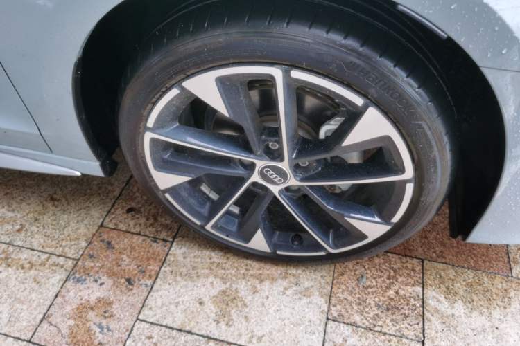 Used Audi A3 2025 A3L Limousine 35TFSI Prestige Edition Right Front Wheel Hub