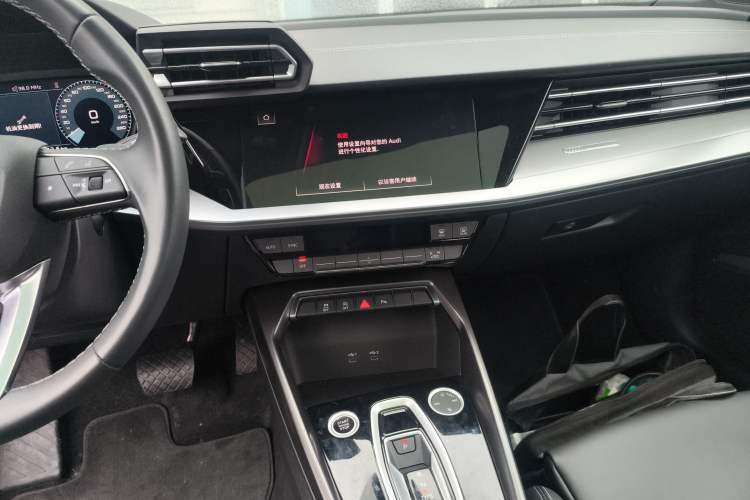 Used Audi A3 2025 Sportback 35TFSI Prestige Edition Audio And AC Panel