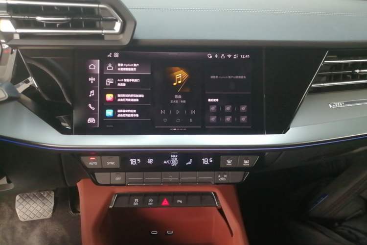 Used Audi A3 2025 Sportback 35TFSI Prestige Edition Audio And AC Panel