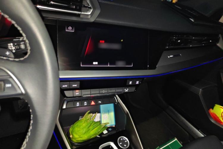 Used Audi A3 2025 Sportback 35TFSI Prestige Edition Audio And AC Panel
