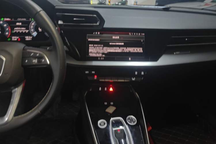 Used Audi A3 2025 A3L Limousine 35TFSI Prestige Edition Audio And AC Panel