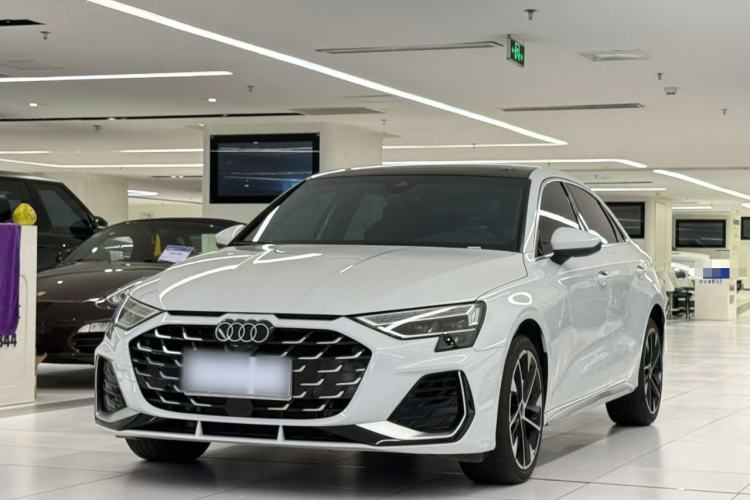Audi A3 2025 A3L Limousine 35TFSI Prestige Edition - Flying Prestige