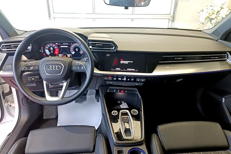 Used Audi A3 2025 Sportback 35TFSI Prestige Edition Center Console