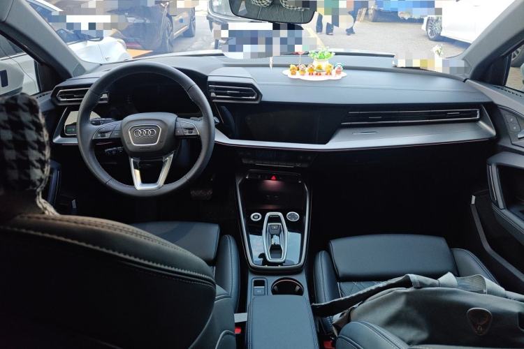 Used Audi A3 2025 A3L Limousine 35TFSI Prestige Edition Center Console
