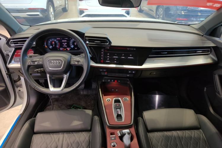 Used Audi A3 2025 A3L Limousine 35TFSI Prestige Edition Center Console
