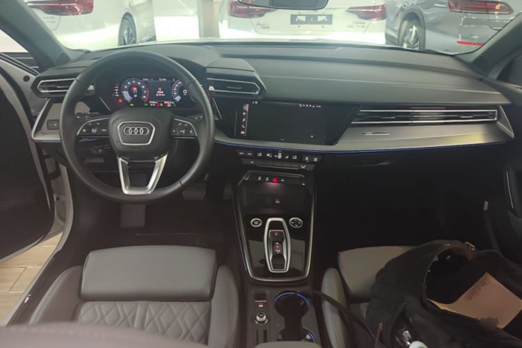 Used Audi A3 2025 Sportback 35TFSI Prestige Edition Center Console