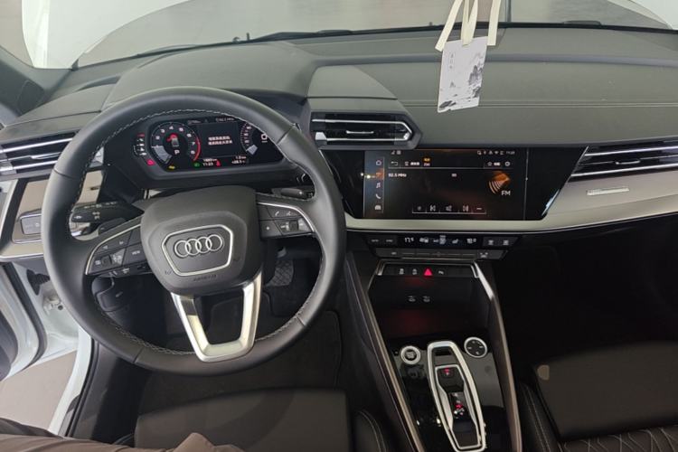 Used Audi A3 2025 A3L Limousine 35TFSI Prestige Edition Center Console