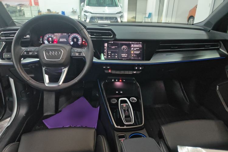 Used Audi A3 2025 Sportback 35TFSI Prestige Edition Center Console