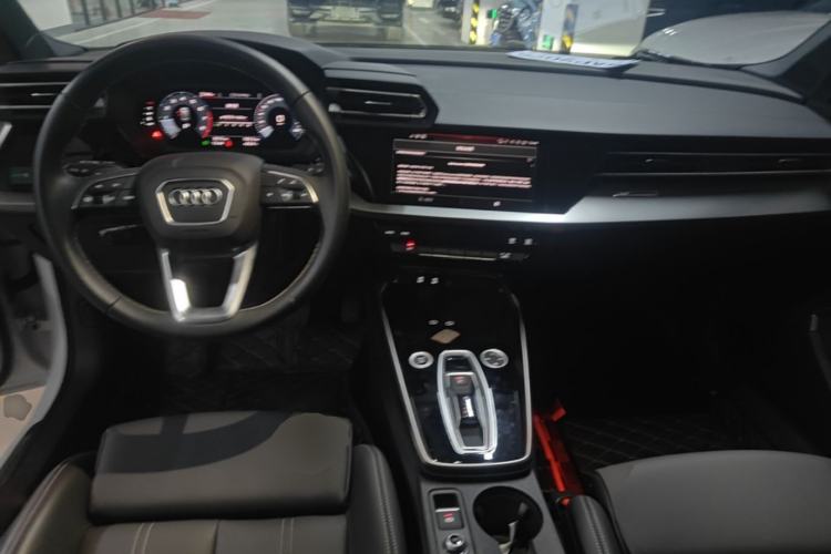 Used Audi A3 2025 A3L Limousine 35TFSI Prestige Edition Center Console