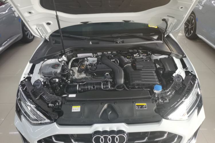 Used Audi A3 2025 A3L Limousine 35TFSI Prestige Edition Engine Bay