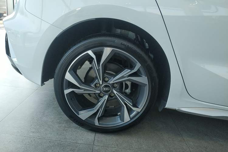 Used Audi A3 2025 Sportback 35TFSI Prestige Edition Exterior 4