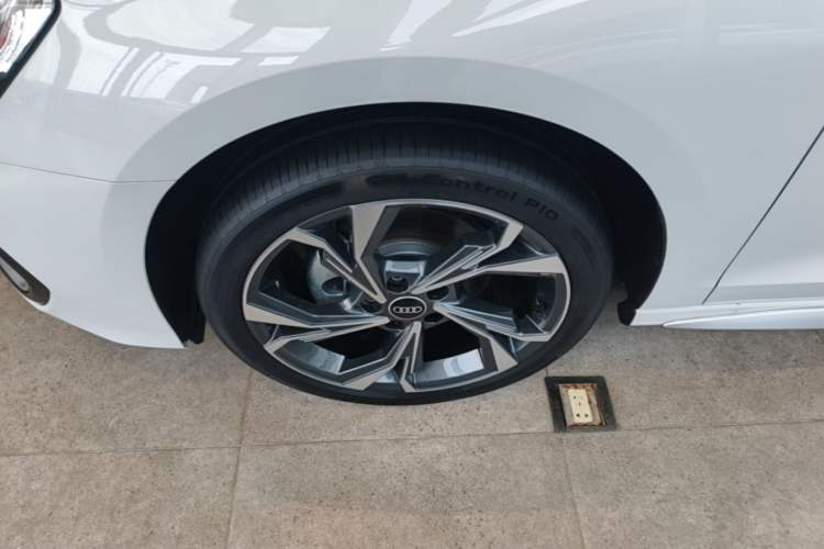 Used Audi A3 2025 Sportback 35TFSI Prestige Edition Exterior 4
