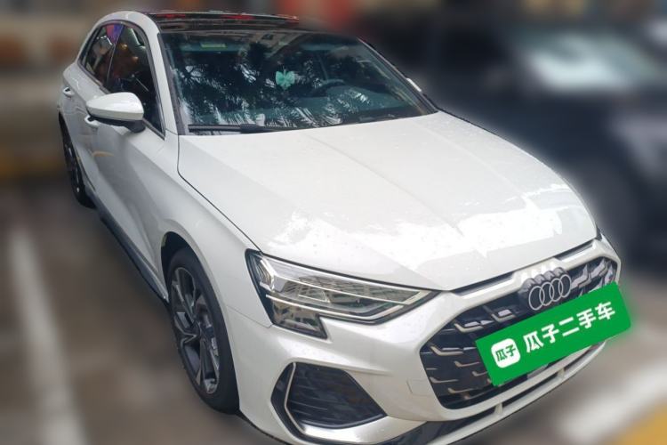 Used Audi A3 2025 Sportback 35TFSI Prestige Edition Front Right 45 Deg