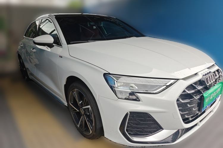 Used Audi A3 2025 Sportback 35TFSI Prestige Edition Front Right 45 Deg