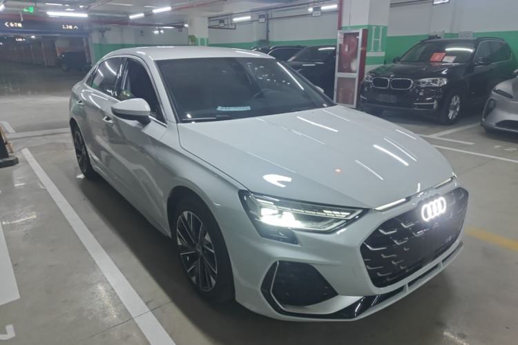 Used Audi A3 2025 A3L Limousine 35TFSI Prestige Edition Front Right 45 Deg