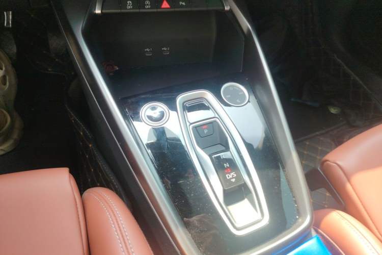 Used Audi A3 2025 A3L Limousine 35TFSI Prestige Edition Gear Lever