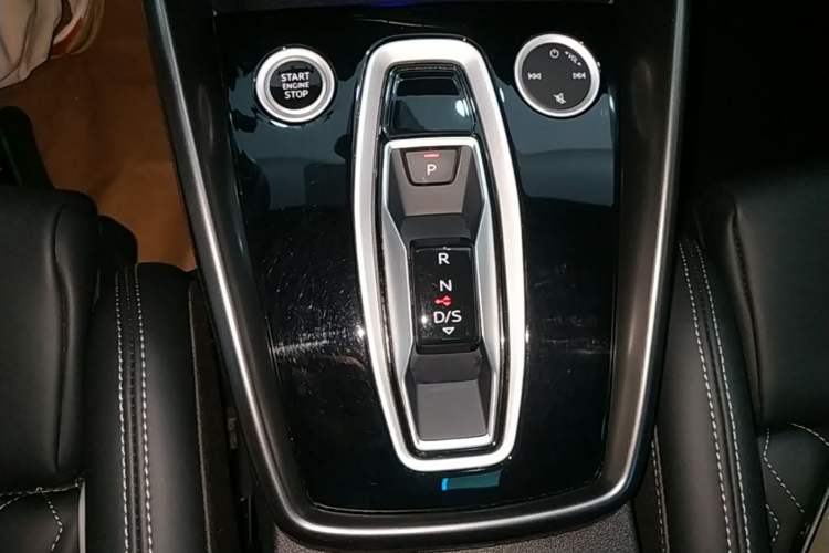 Used Audi A3 2025 A3L Limousine 35TFSI Prestige Edition Gear Lever