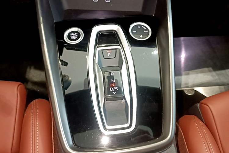 Used Audi A3 2025 A3L Limousine 35TFSI Prestige Edition Gear Lever