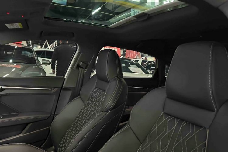 Used Audi A3 2025 A3L Limousine 35TFSI Prestige Edition Headliner
