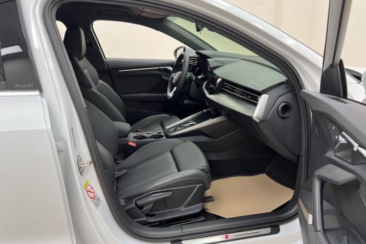 Used Audi A3 2025 Sportback 35TFSI Prestige Edition Interior 11
