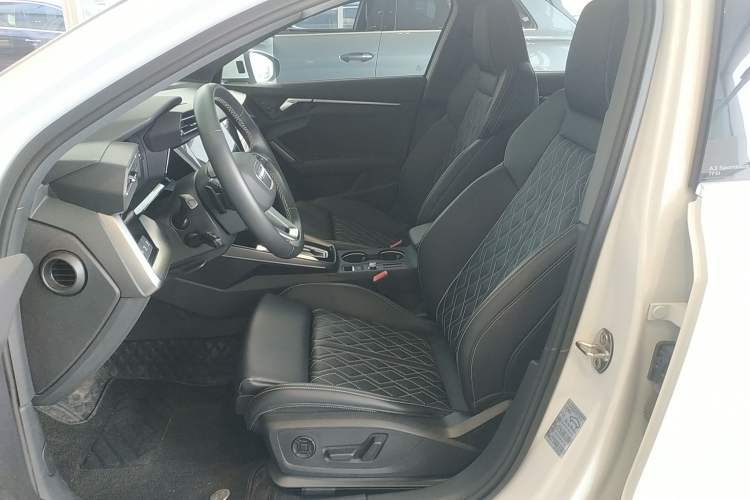 Used Audi A3 2025 Sportback 35TFSI Prestige Edition Left Front Seat