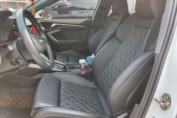 Used Audi A3 2025 Sportback 35TFSI Prestige Edition Left Front Seat