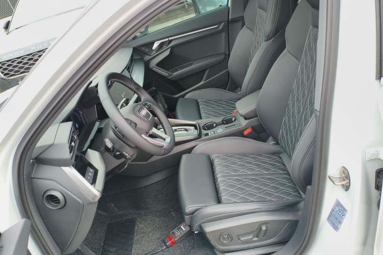 Used Audi A3 2025 A3L Limousine 35TFSI Prestige Edition Left Front Seat