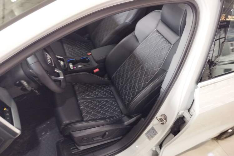 Used Audi A3 2025 Sportback 35TFSI Prestige Edition Left Front Seat