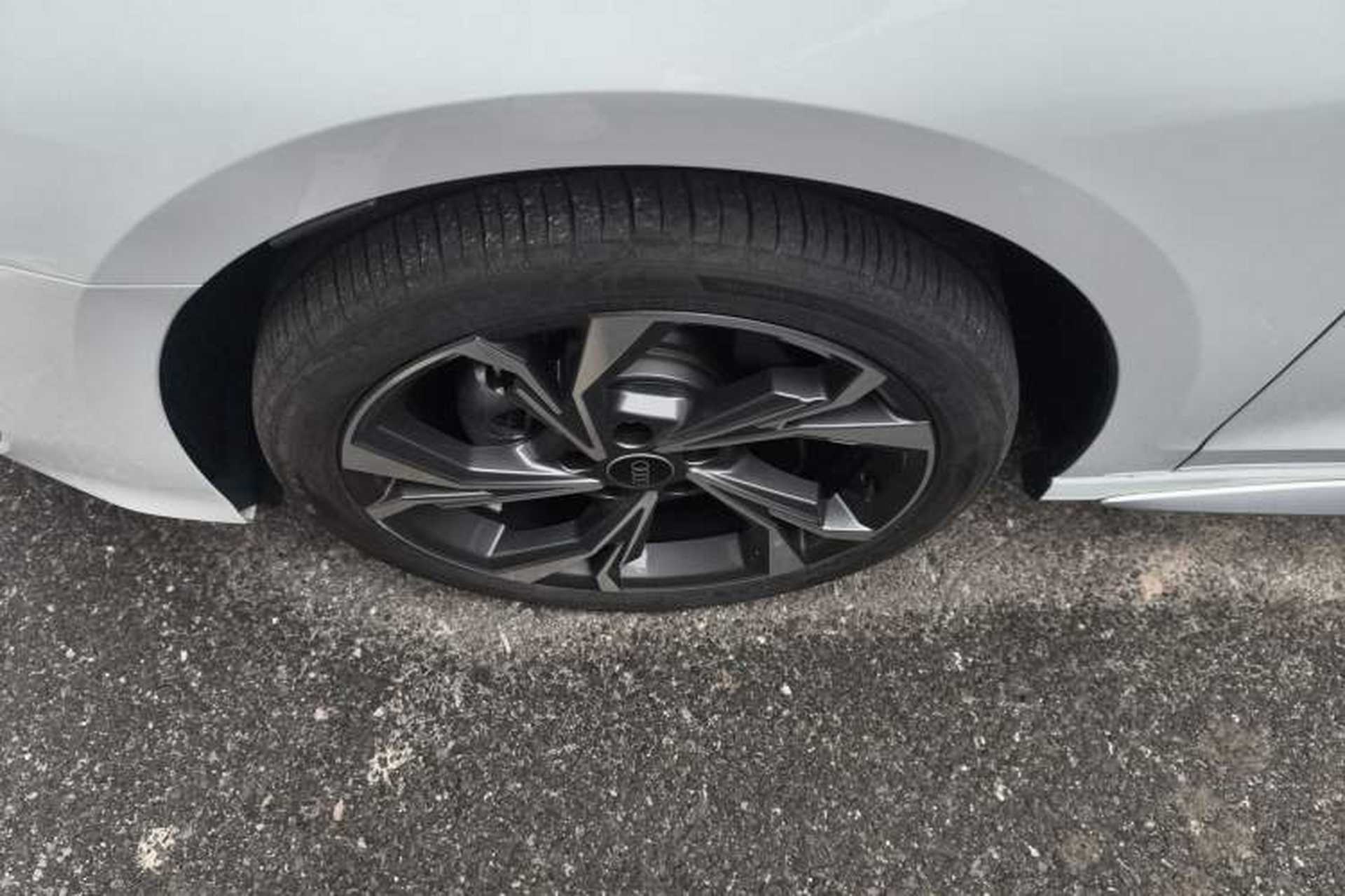 Used Audi A3 2025 Sportback 35TFSI Prestige Edition Left Front Wheel Hub