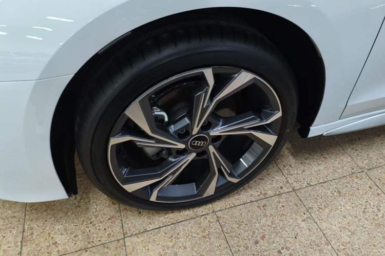 Used Audi A3 2025 A3L Limousine 35TFSI Prestige Edition Left Front Wheel Hub