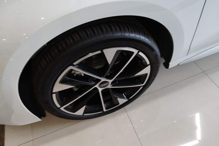 Used Audi A3 2025 A3L Limousine 35TFSI Prestige Edition Left Front Wheel Hub